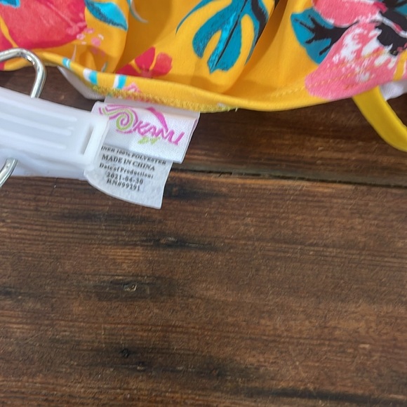 Kamu Hawaiian print swimsuit size 14 - Picture 5 of 5